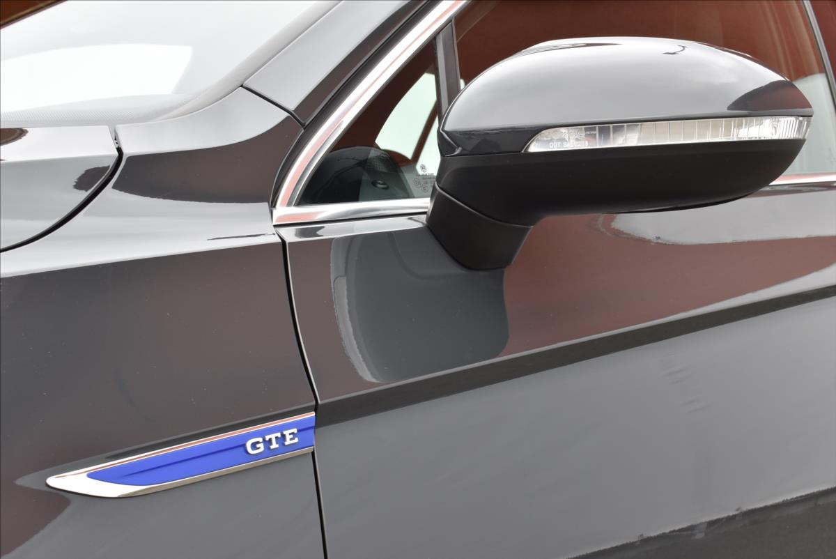 Volkswagen Passat 1,4 TSi  DSG GTE Virtual LED Assist - 5