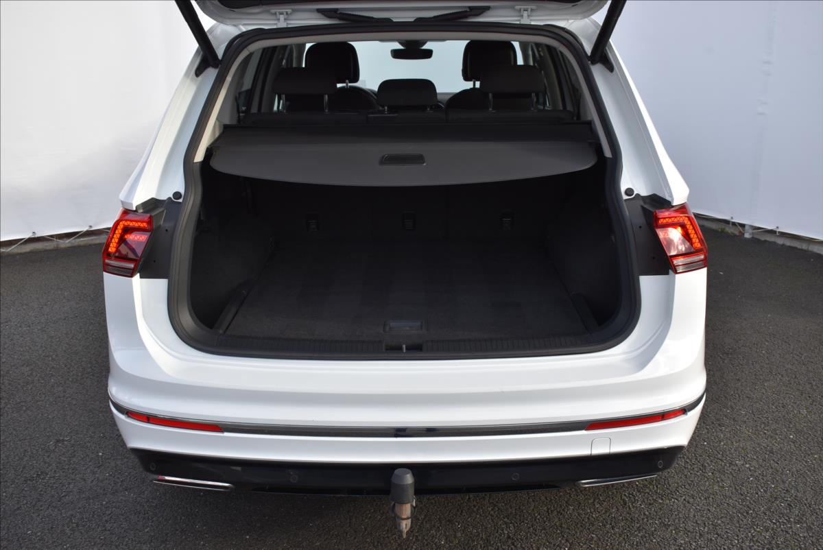 Volkswagen Tiguan Allspace 2,0 BiTDi  DSG 4x4 R-Line LED Assist - 10