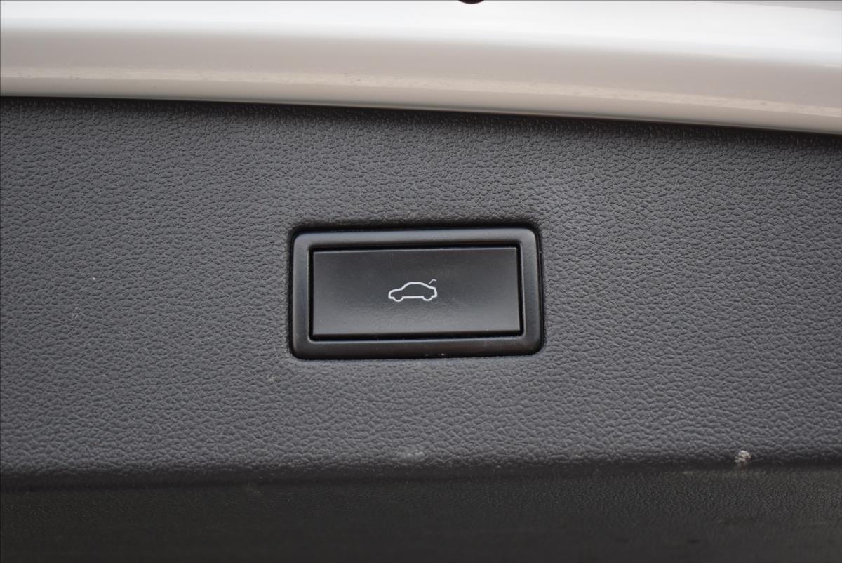 Volkswagen Tiguan Allspace 2,0 BiTDi  DSG 4x4 R-Line LED Assist - 11