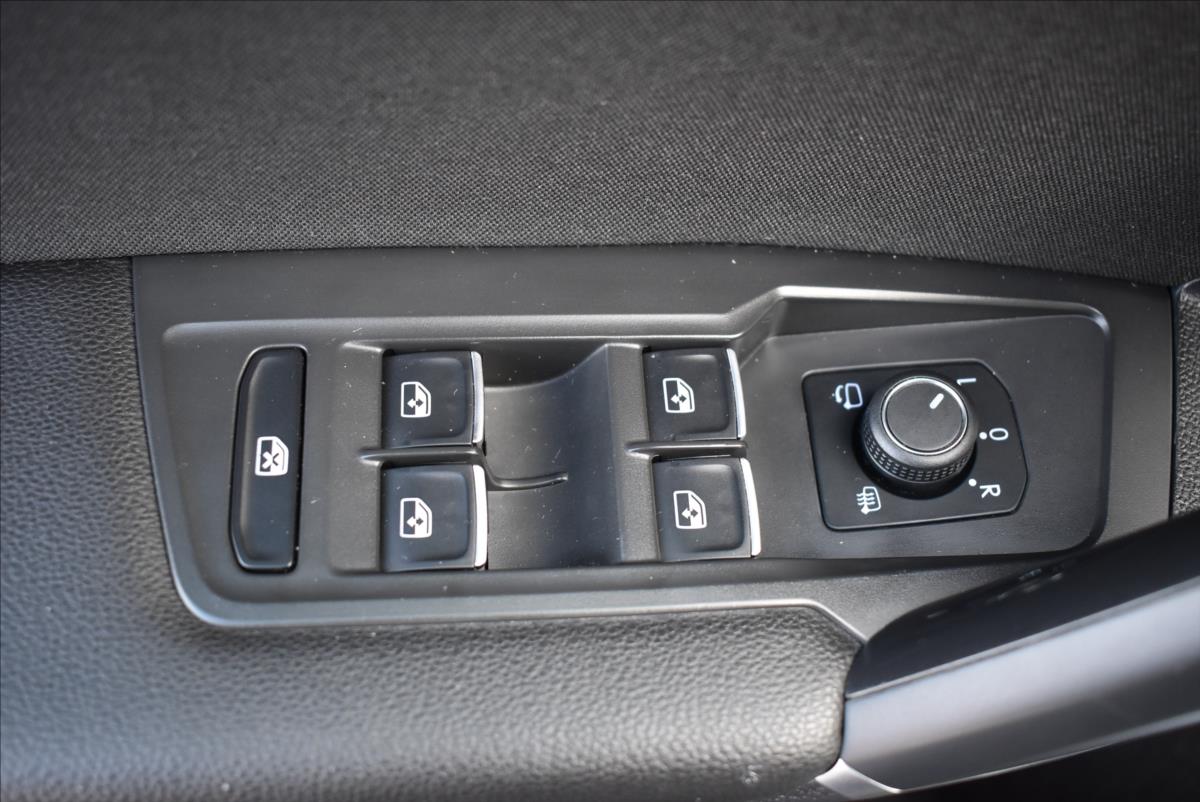 Volkswagen Tiguan Allspace 2,0 BiTDi  DSG 4x4 R-Line LED Assist - 18