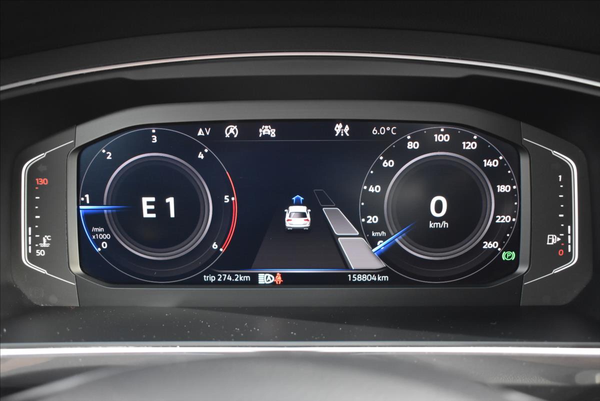 Volkswagen Tiguan Allspace 2,0 BiTDi  DSG 4x4 R-Line LED Assist - 38