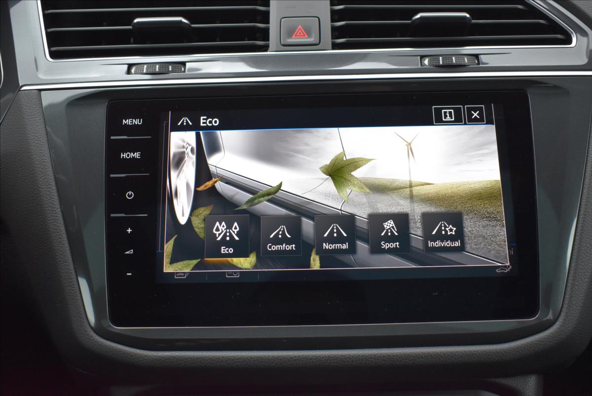 Volkswagen Tiguan Allspace 2,0 BiTDi  DSG 4x4 R-Line LED Assist - 34