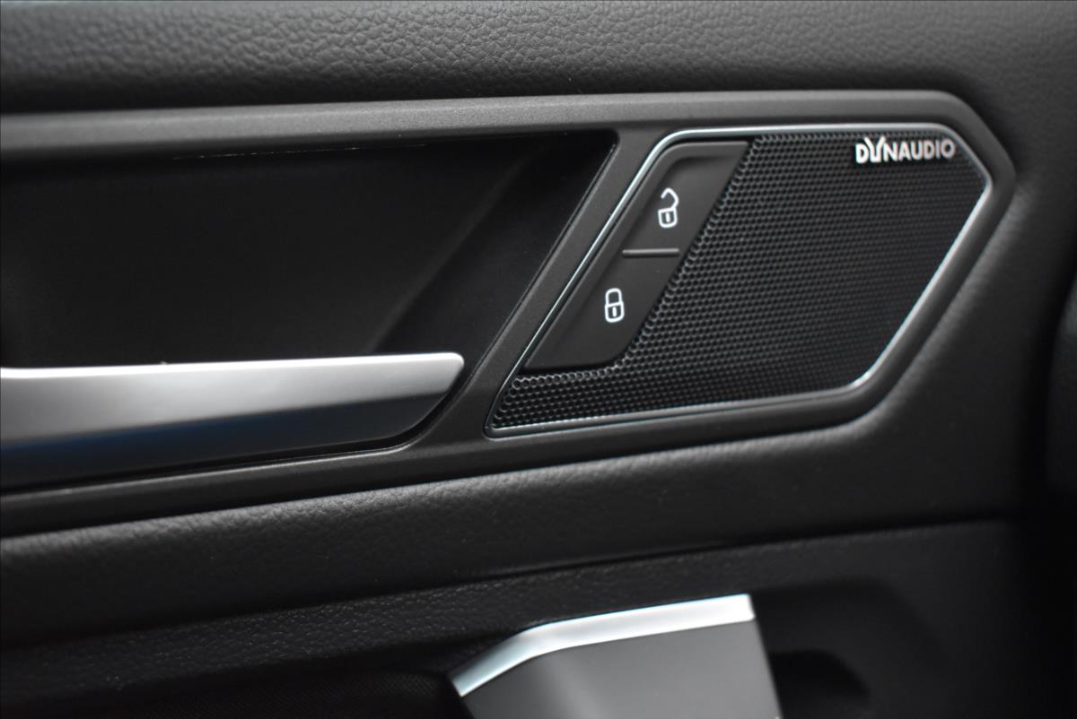 Volkswagen Tiguan Allspace 2,0 BiTDi  DSG 4x4 R-Line LED Assist - 45