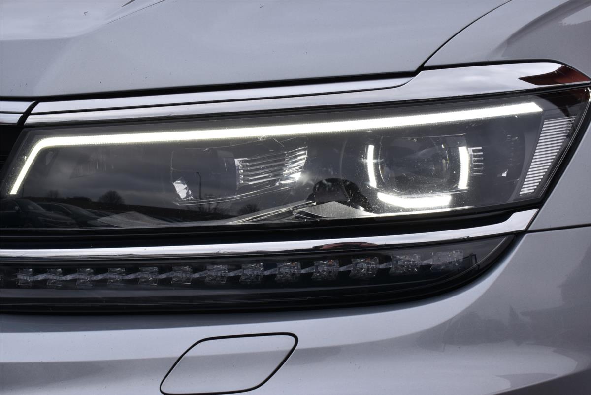 Volkswagen Tiguan Allspace 2,0 BiTDi  DSG 4x4 R-Line LED Assist - 3