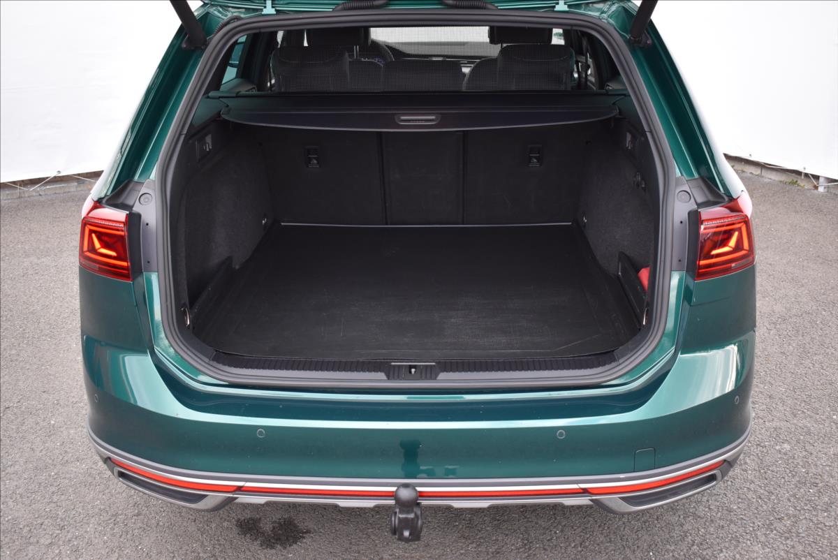 Volkswagen Passat 2,0 TDi  DSG 4x4 Alltrack LED Assist - 11