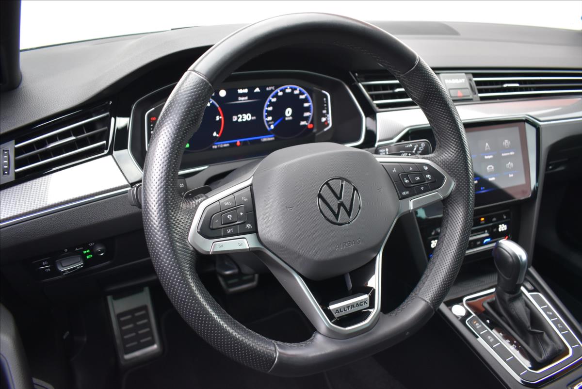 Volkswagen Passat 2,0 TDi  DSG 4x4 Alltrack LED Assist - 24