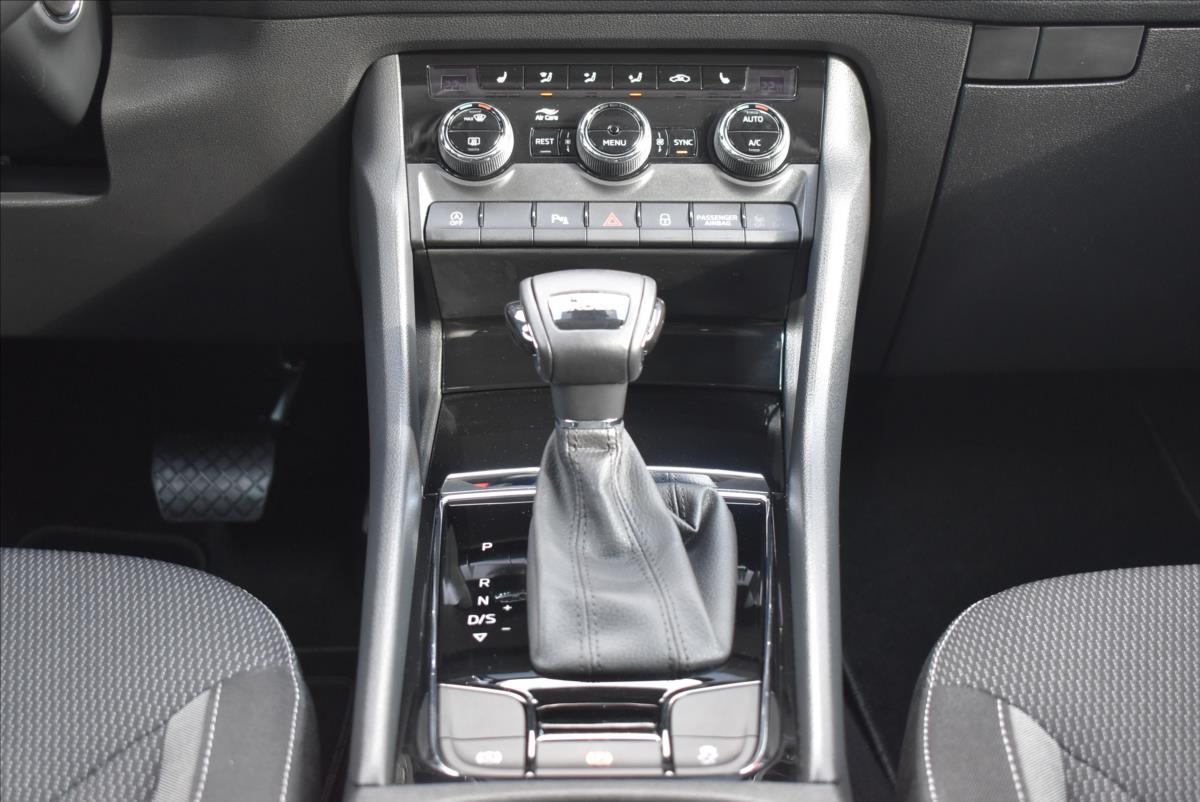 Škoda Kodiaq 2,0 TDi  DSG Ambition Virtual Kamera - 14