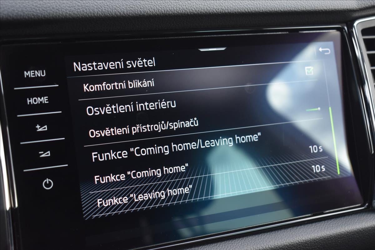 Škoda Kodiaq 2,0 TDi  DSG Ambition Virtual Kamera - 27