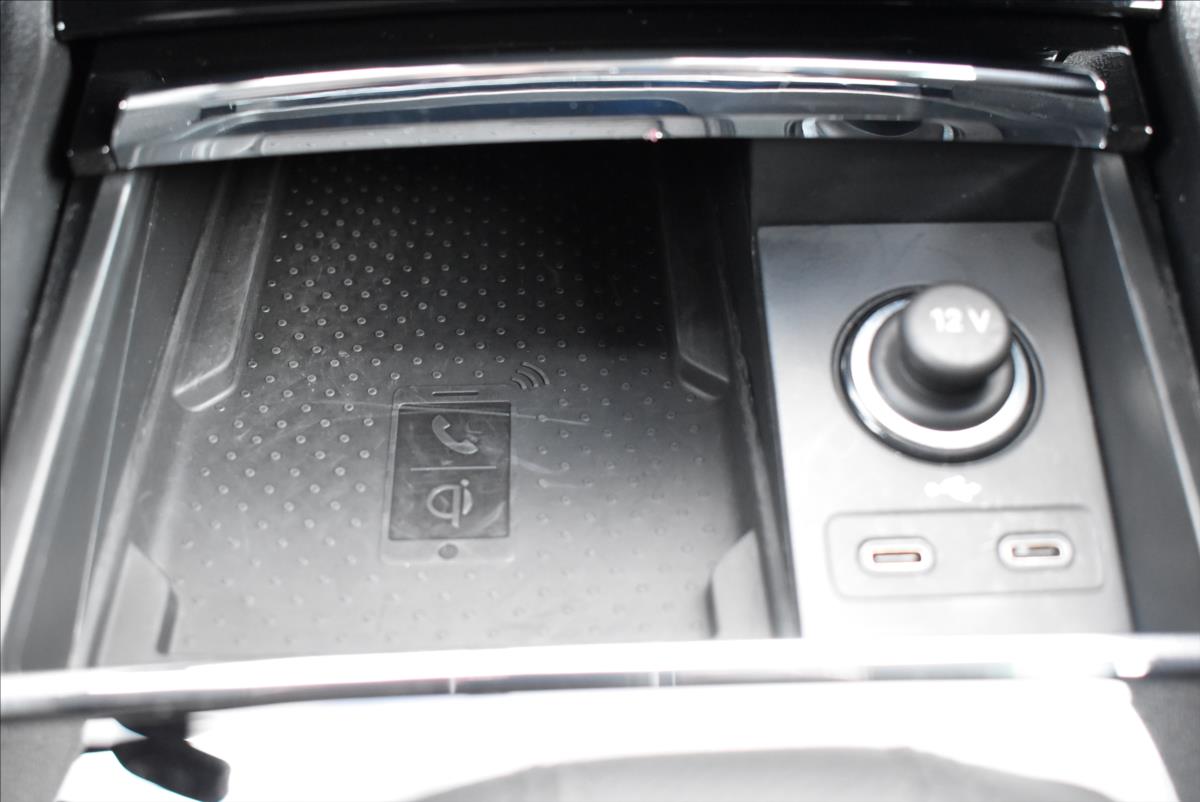 Škoda Kodiaq 2,0 TDi  DSG Ambition Virtual Kamera - 38