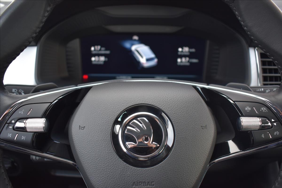 Škoda Kodiaq 2,0 TDi  DSG Ambition Virtual Kamera - 43