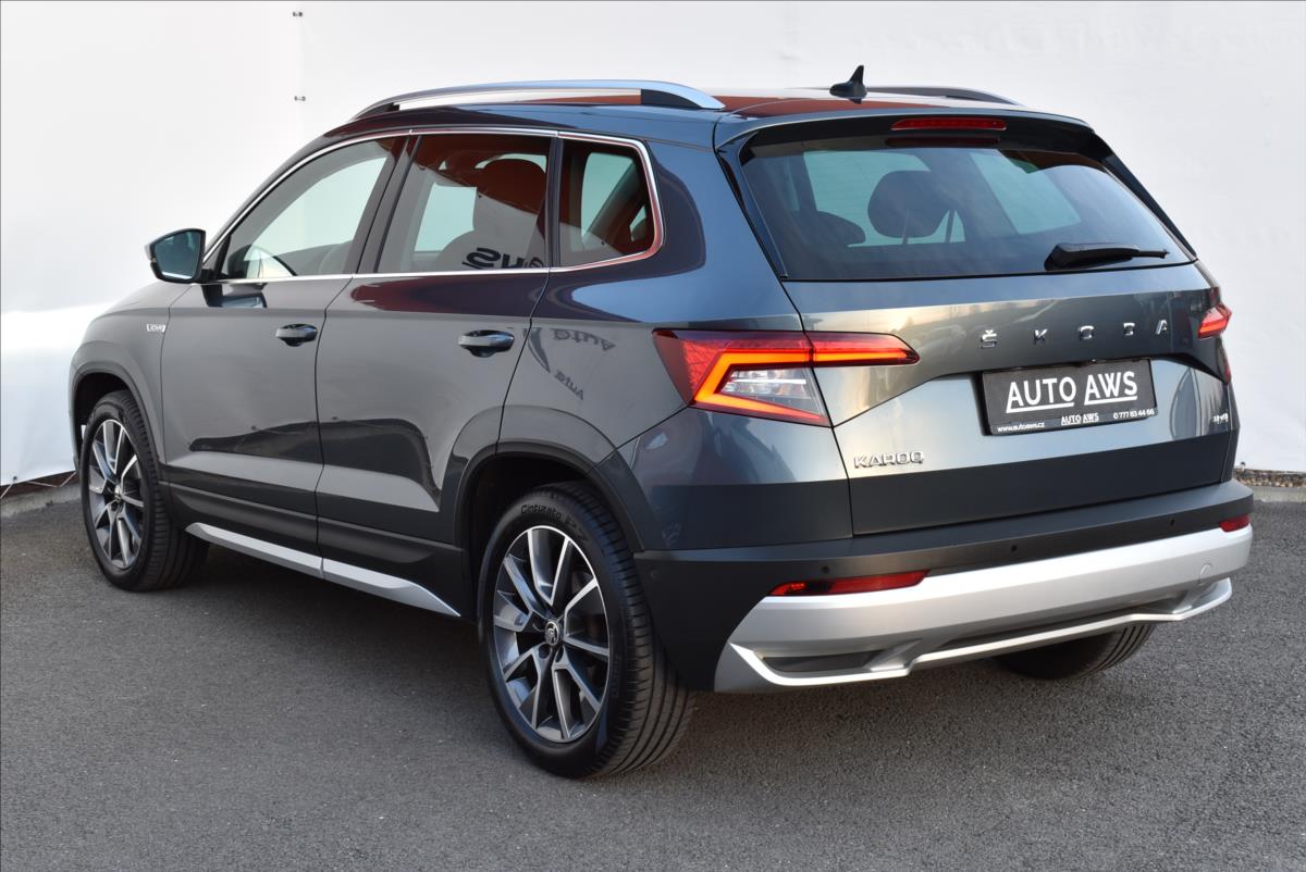 Škoda Karoq 2,0 TDi  DSG 4x4 Scout Virtual Kamera - 8