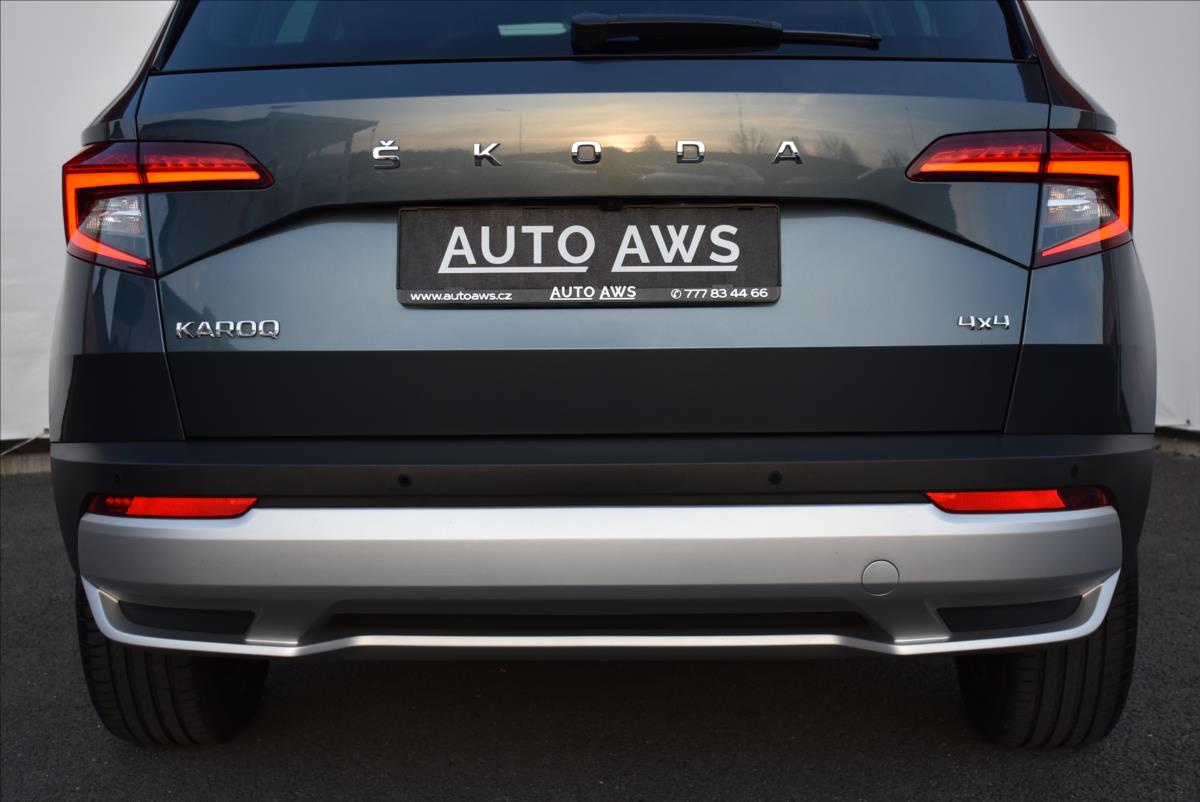 Škoda Karoq 2,0 TDi  DSG 4x4 Scout Virtual Kamera - 10