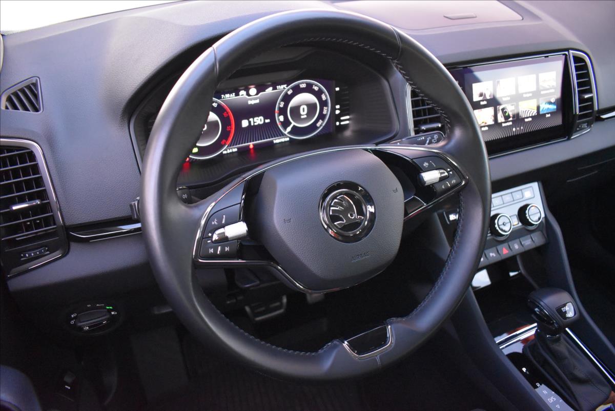 Škoda Karoq 2,0 TDi  DSG 4x4 Scout Virtual Kamera - 25