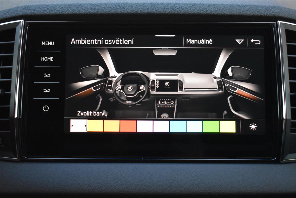 Škoda Karoq 2,0 TDi  DSG 4x4 Scout Virtual Kamera - 31