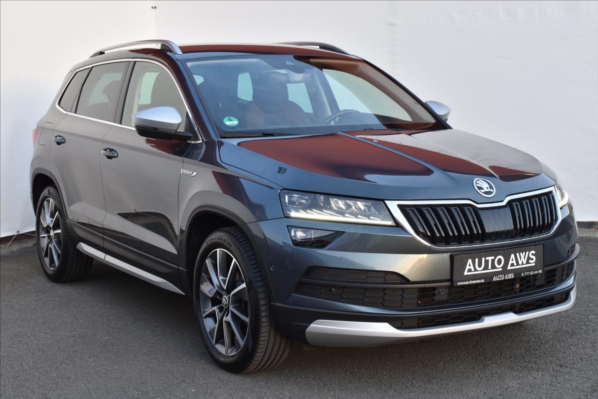 Škoda Karoq 2,0 TDi  DSG 4x4 Scout Virtual Kamera - 2