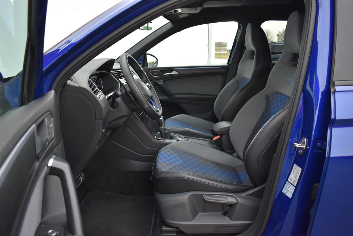 Volkswagen Tiguan 2,0 TSi  DSG 4x4 R 235kW LED Assist - 22