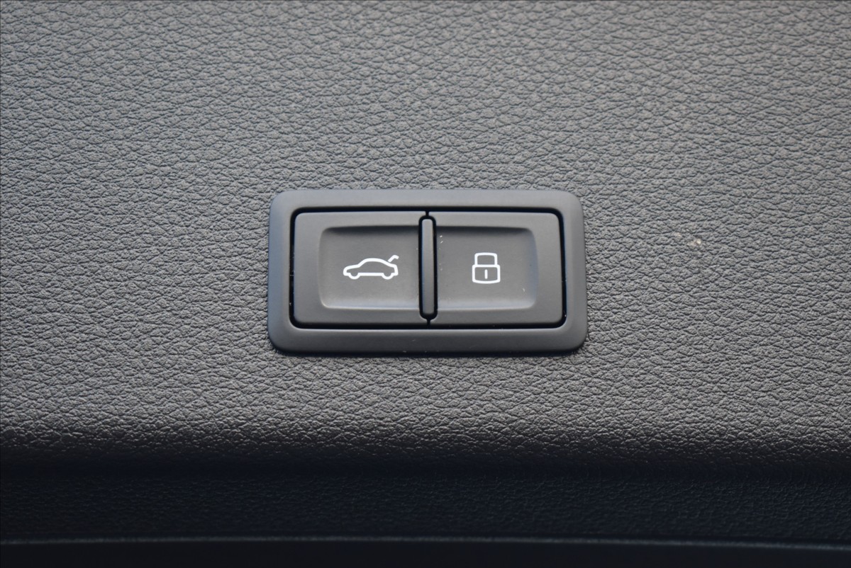 Audi e-tron 55  300KW Advanced Panorama - 15