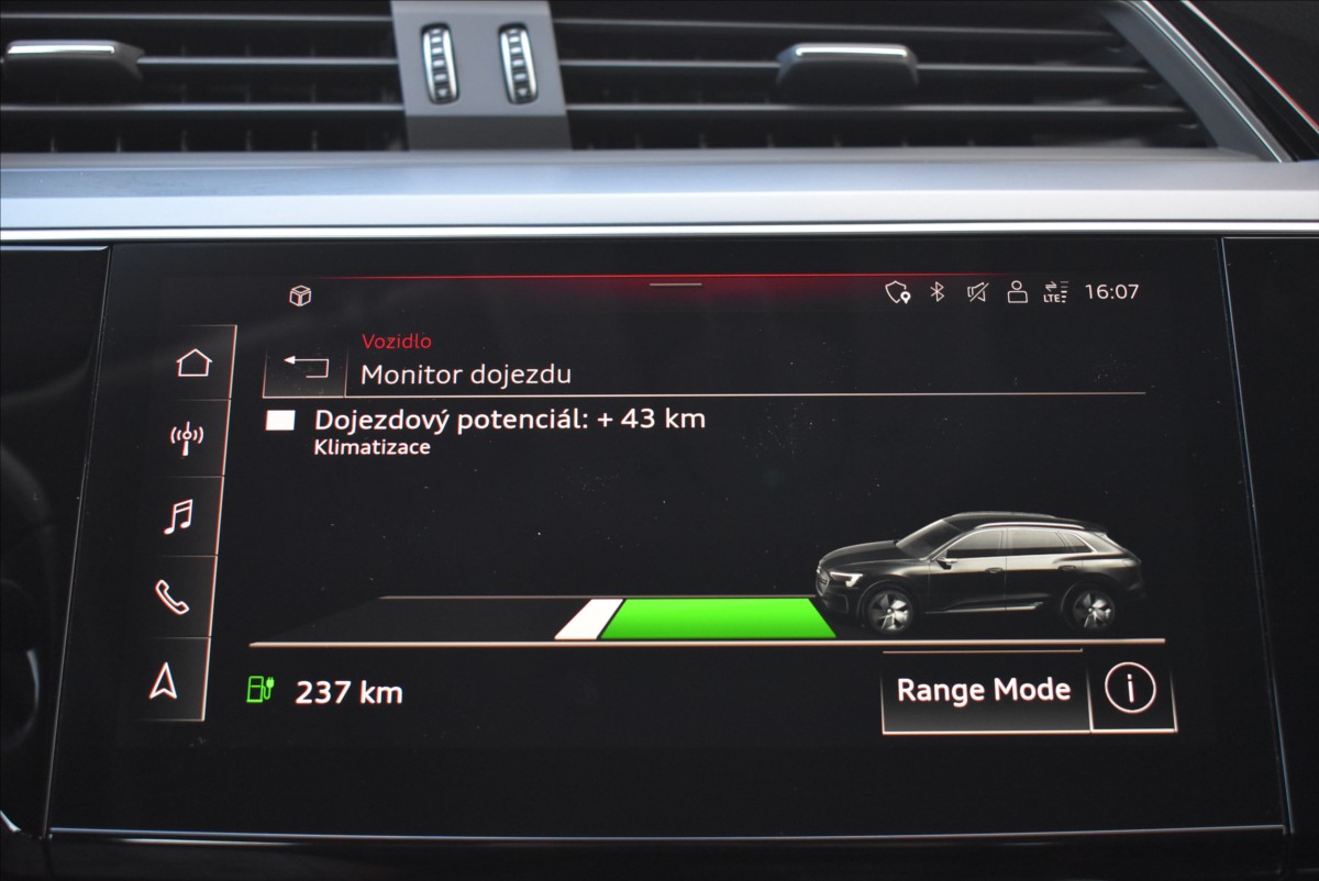 Audi e-tron 55  300KW Advanced Panorama - 31