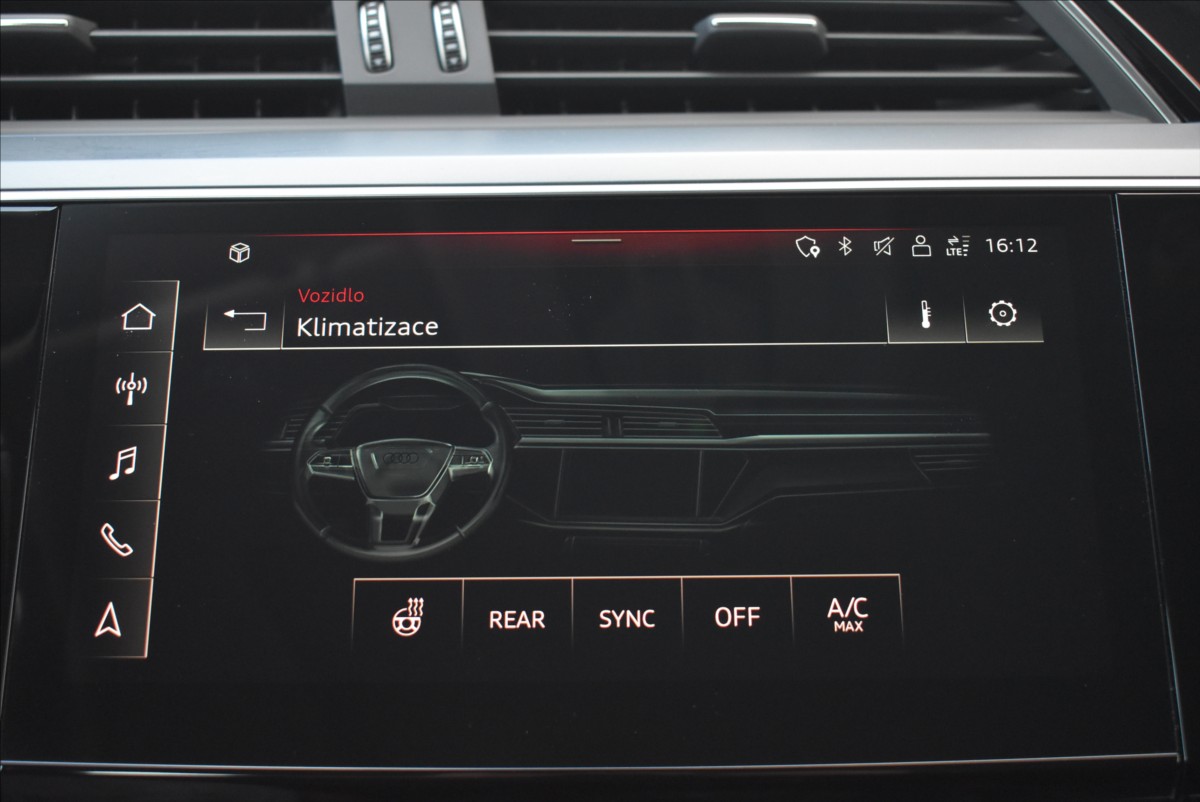 Audi e-tron 55  300KW Advanced Panorama - 37