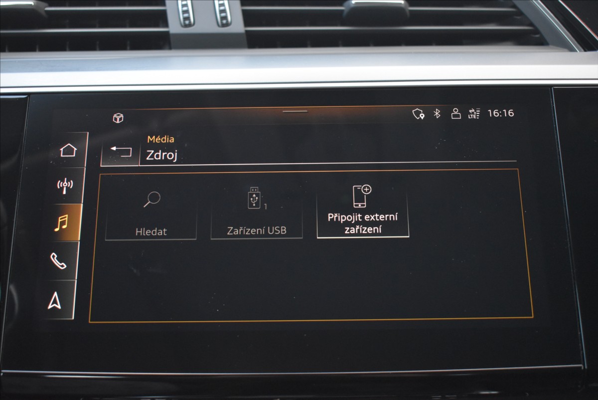 Audi e-tron 55  300KW Advanced Panorama - 42
