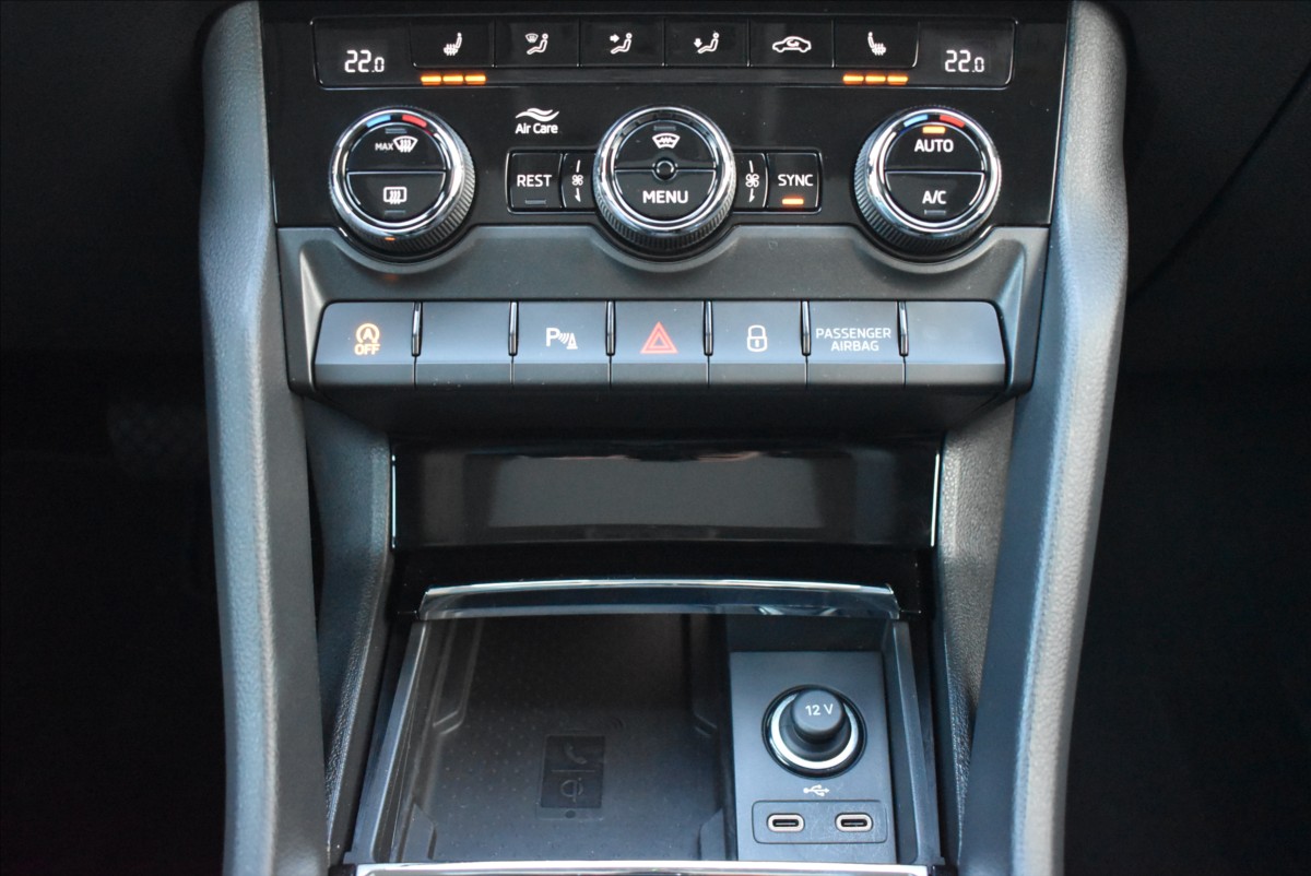 Škoda Kodiaq 2,0 TDi  DSG 125 Years Virtual Panorama - 43