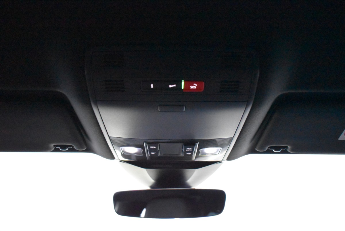Volkswagen Passat 2,0 TDi  110kW Elegance Matrix Virtual - 17