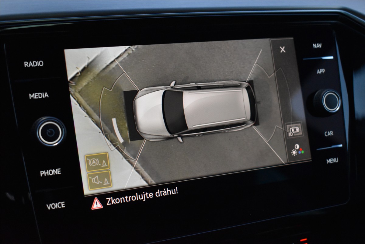Volkswagen Passat 2,0 TDi  110kW Elegance Matrix Virtual - 37