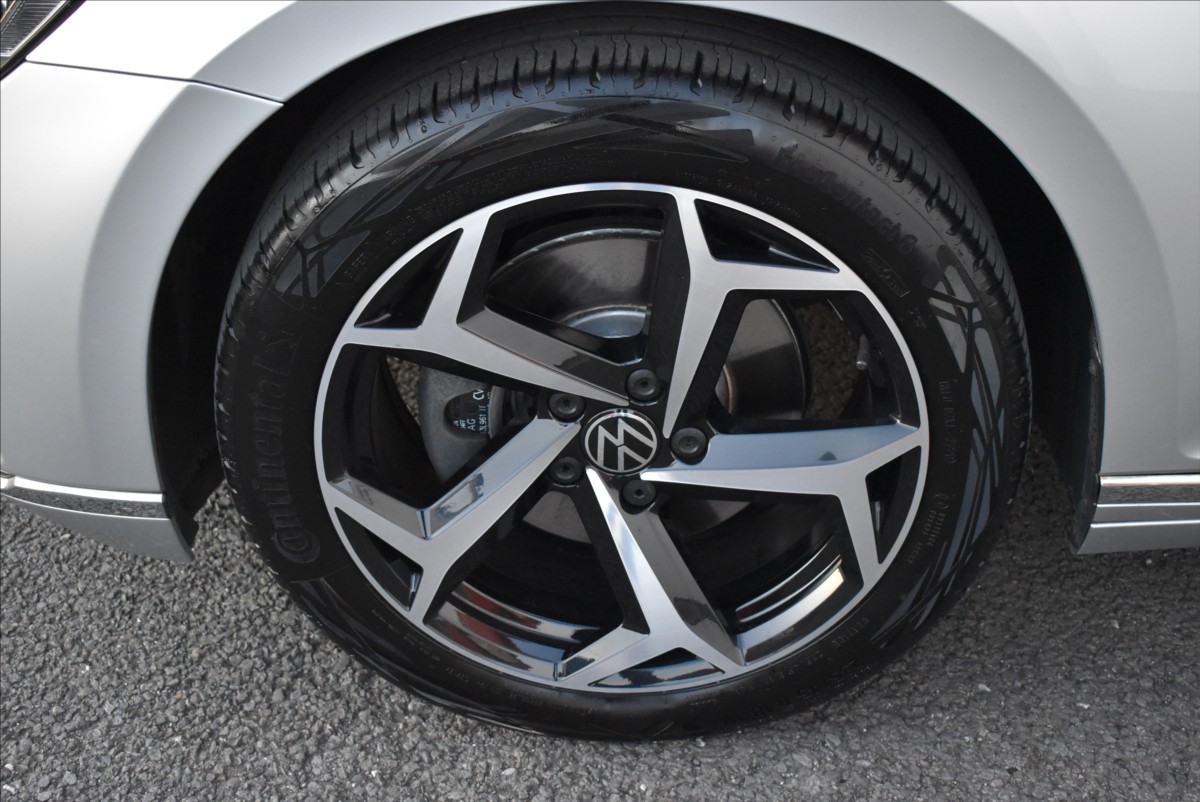 Volkswagen Passat 2,0 TDi  110kW Elegance Matrix Virtual - 4