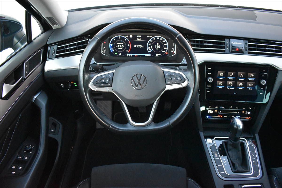 Volkswagen Passat 2,0 TDi  DSG Elegance Matrix Virtual - 17