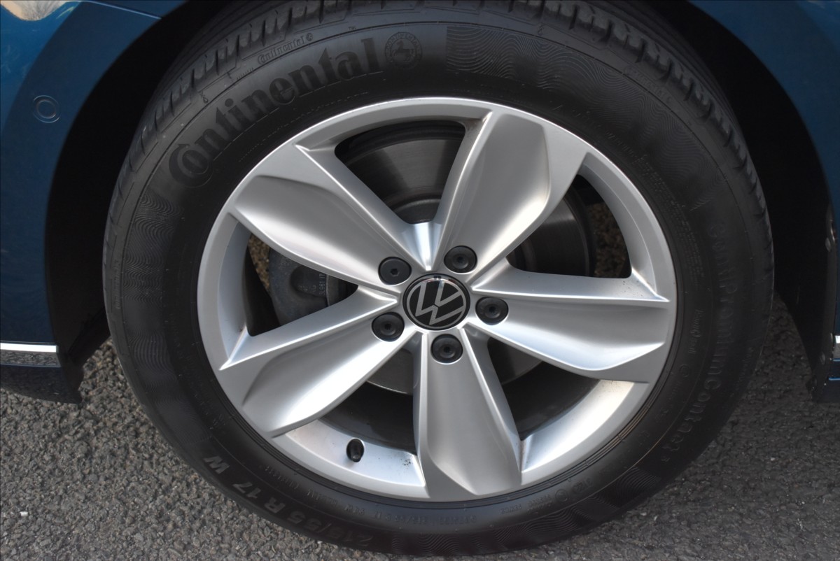 Volkswagen Passat 2,0 TDi  DSG Elegance Matrix Virtual - 4