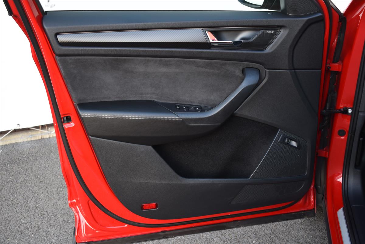 Škoda Kodiaq 2,0 TDi  DSG Sportline Virtual Assist - 21