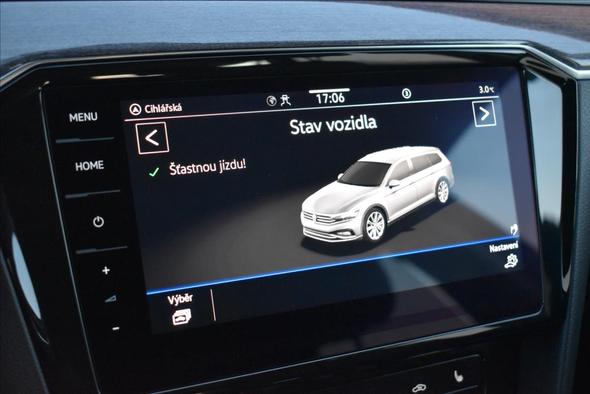 Volkswagen Passat 2,0 TDi  DSG R-Line LED Matrix Virtual - 32