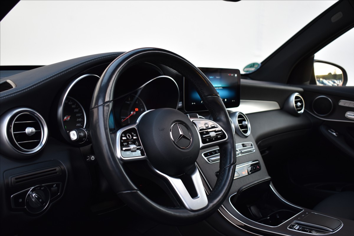 Mercedes-Benz GLC 2,0 300  de AMG 4Matic Assist LED - 22