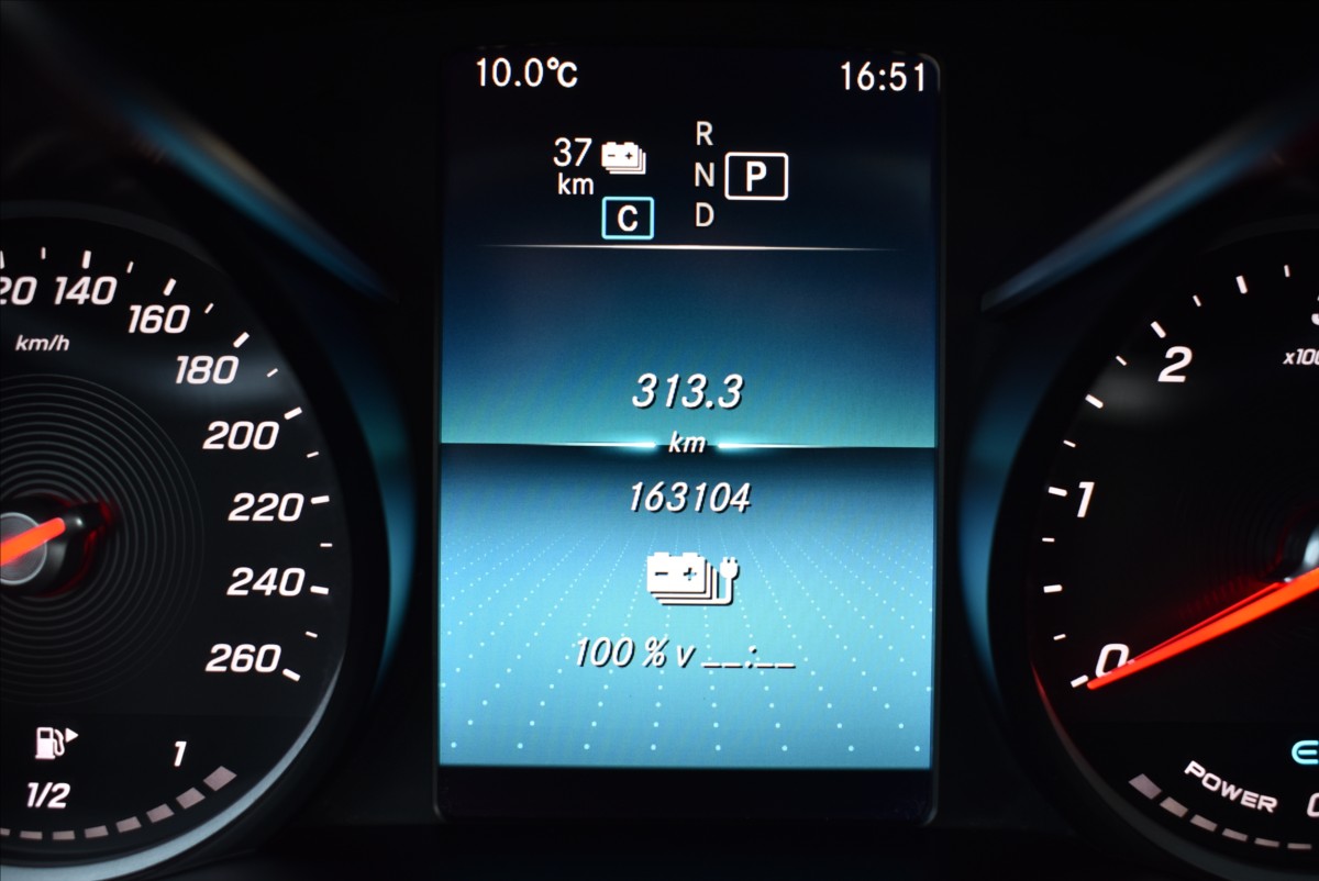 Mercedes-Benz GLC 2,0 300  de AMG 4Matic Assist LED - 30