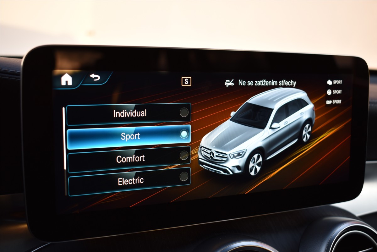 Mercedes-Benz GLC 2,0 300  de AMG 4Matic Assist LED - 40