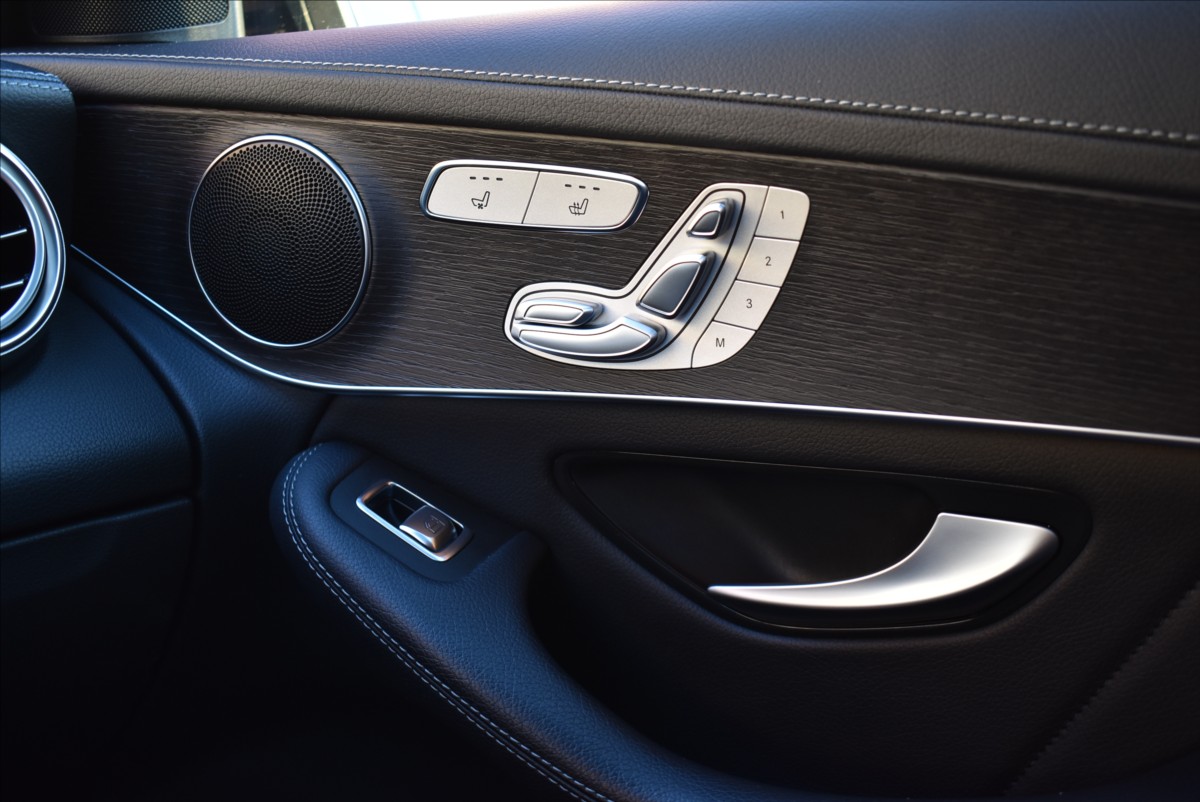 Mercedes-Benz GLC 2,0 300  de AMG 4Matic Assist LED - 46