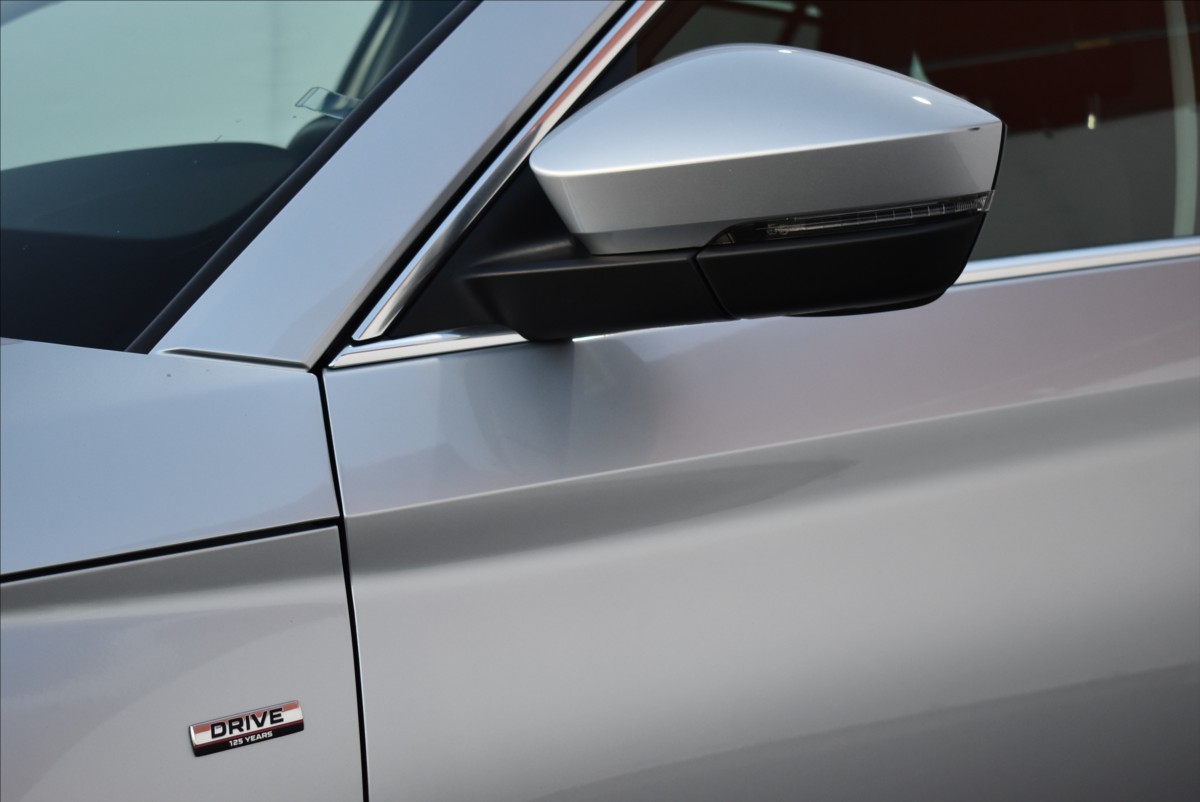 Škoda Kodiaq 2,0 TDi  DSG 4x4 125 Years LED Virtual - 4