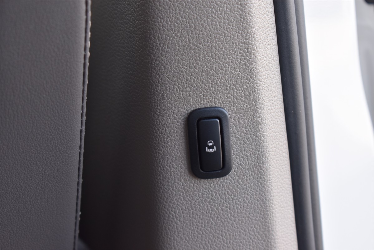 Volkswagen Multivan 2,0 TDi  DSG Edition IQ Drive Virtual - 16