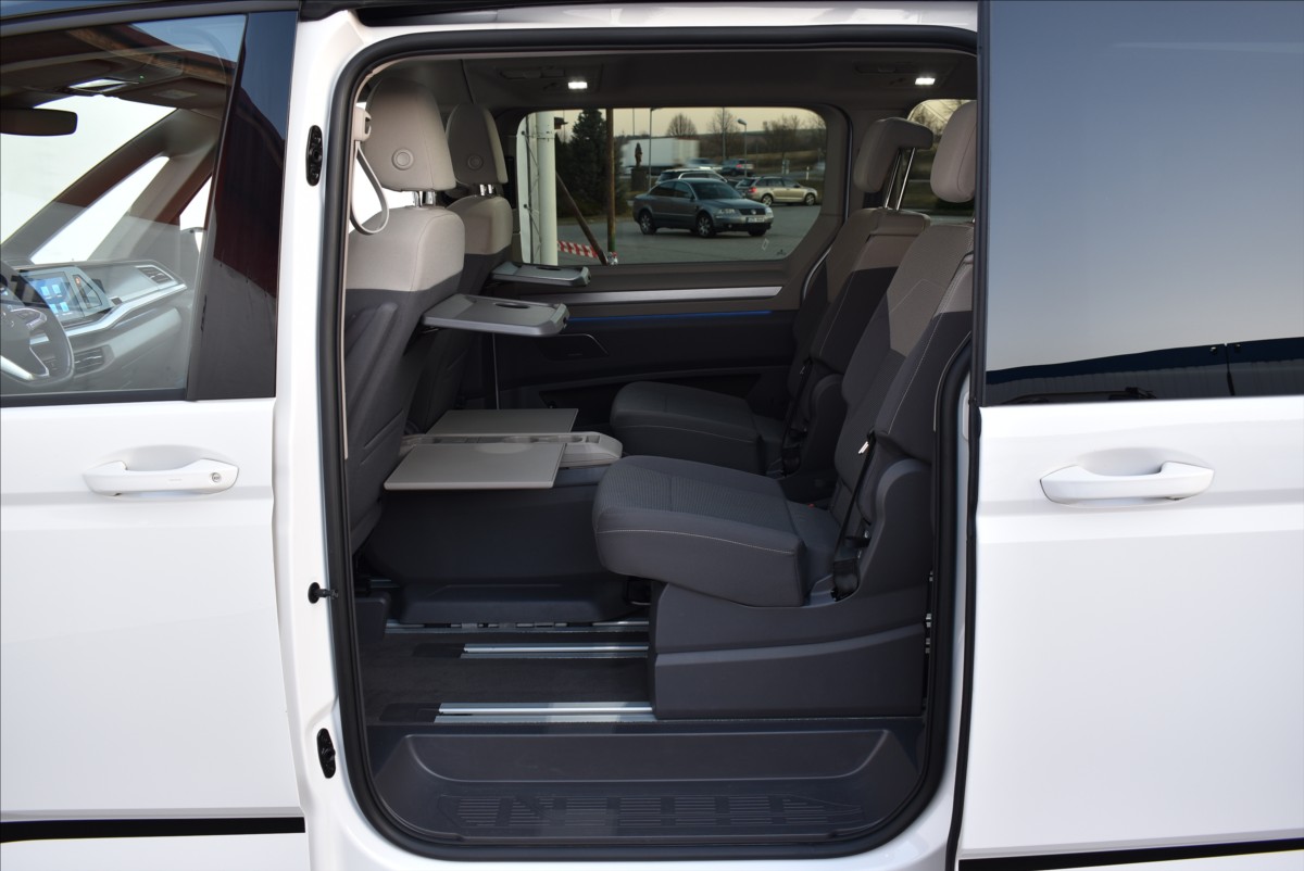 Volkswagen Multivan 2,0 TDi  DSG Long Edition LED Assist - 12
