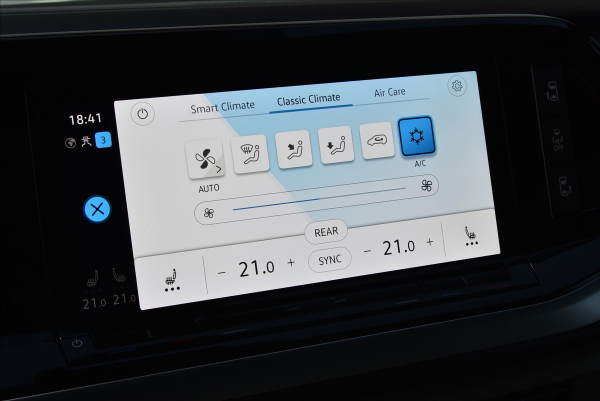 Volkswagen Multivan 2,0 TDi  DSG Long Edition LED Assist - 38