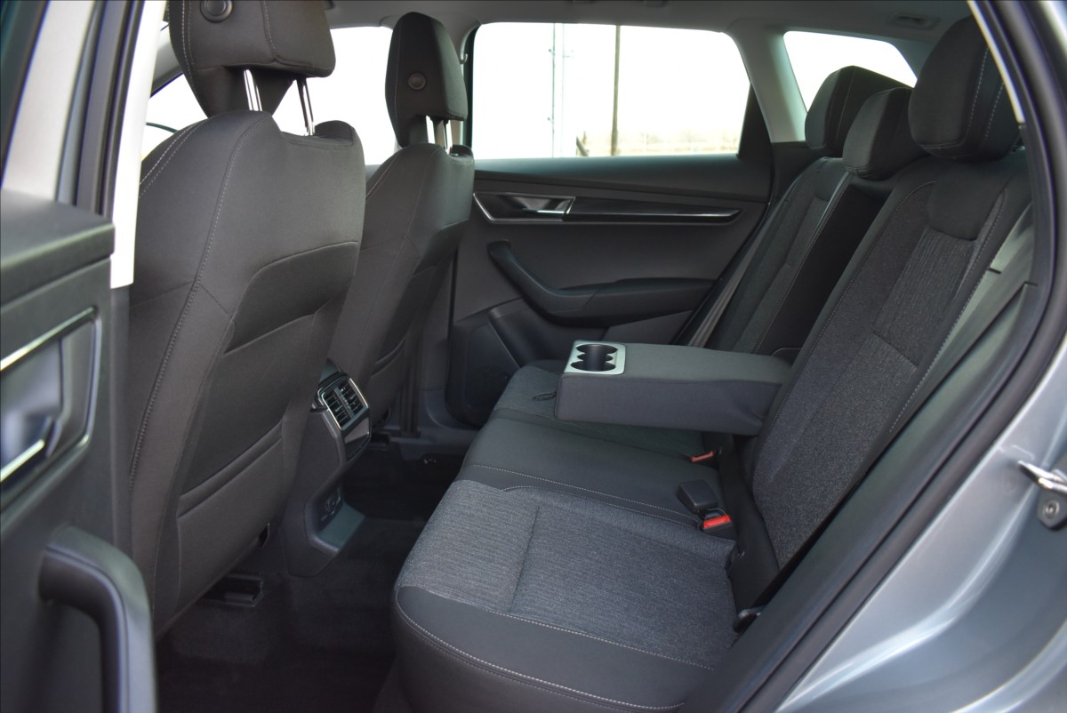 Škoda Karoq 1,5 TSi  110kW Style Columbus Kamera - 11