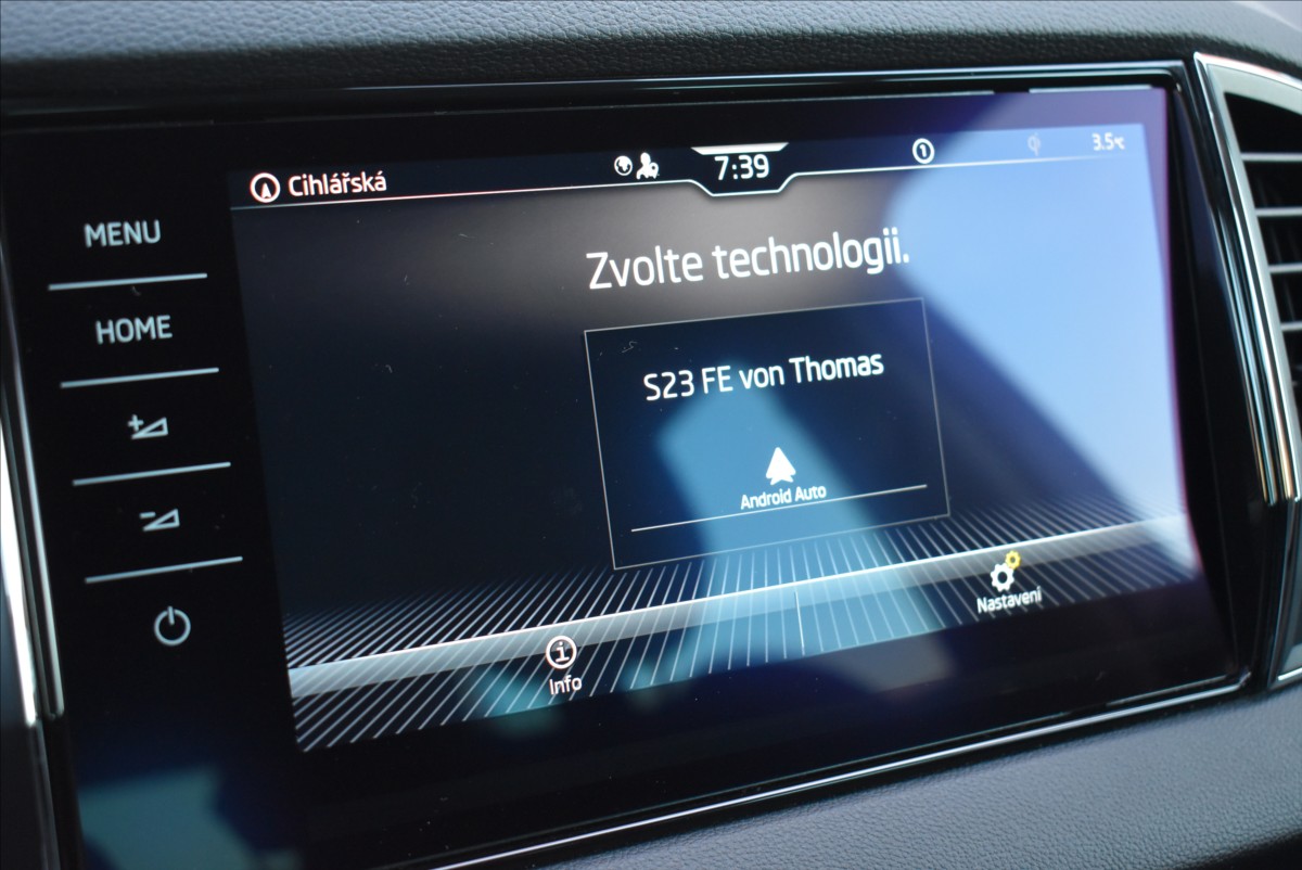Škoda Karoq 1,5 TSi  110kW Style Columbus Kamera - 28