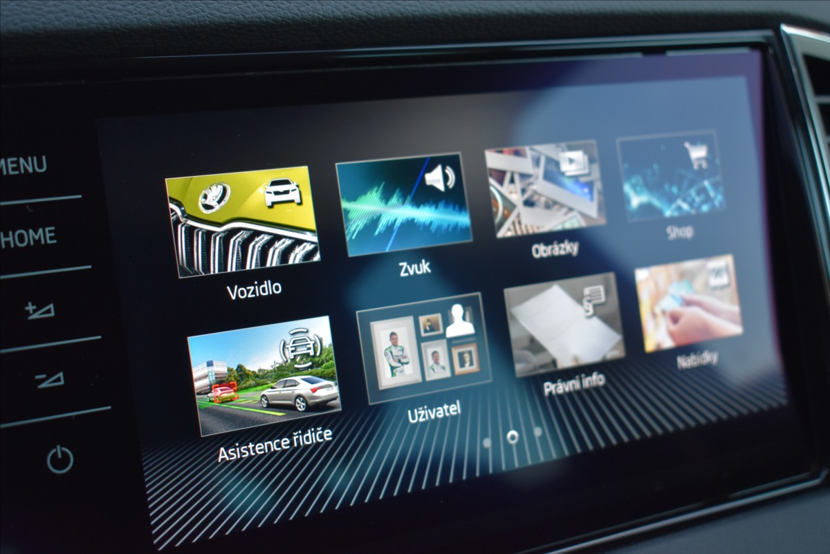 Škoda Karoq 1,5 TSi  110kW Style Columbus Kamera - 29
