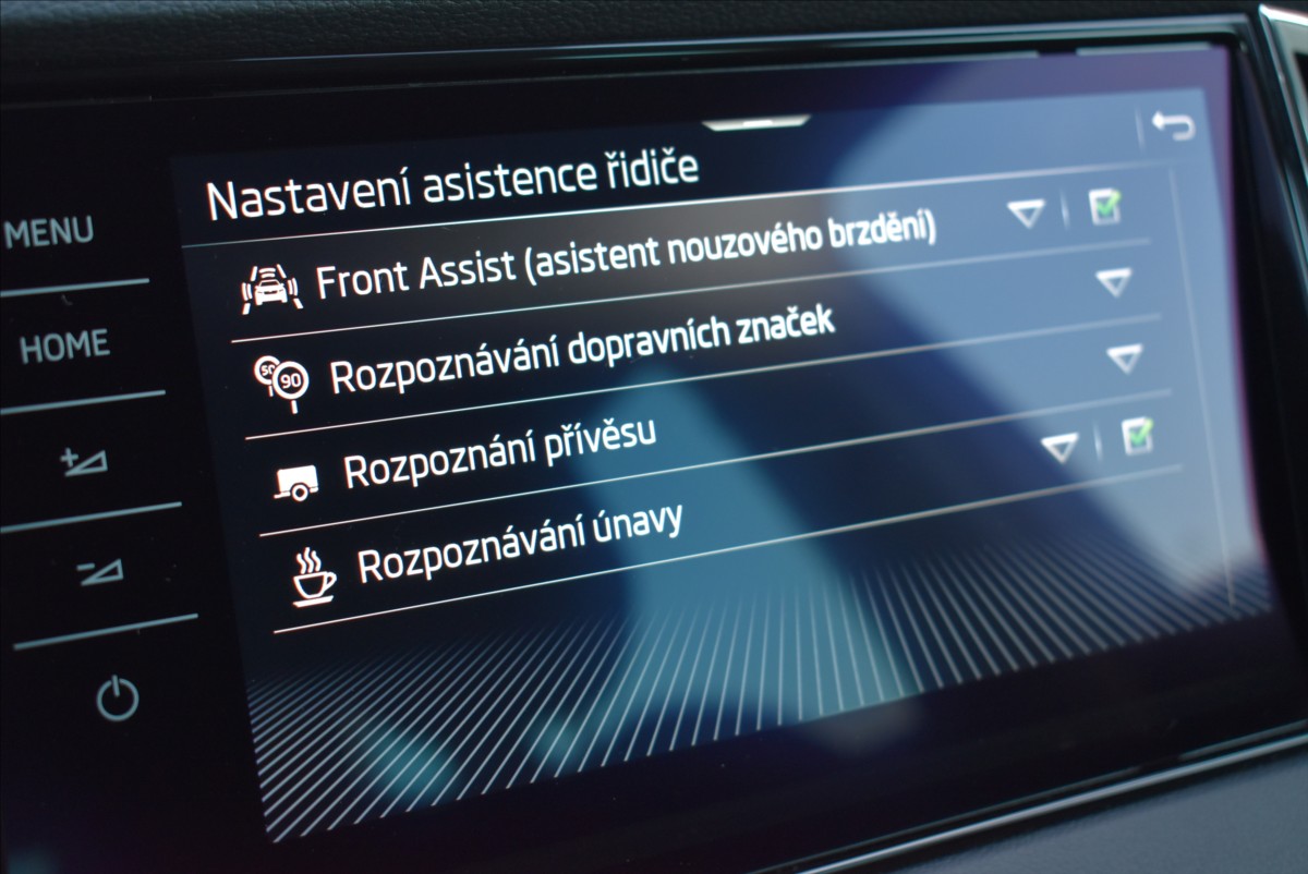 Škoda Karoq 1,5 TSi  110kW Style Columbus Kamera - 30