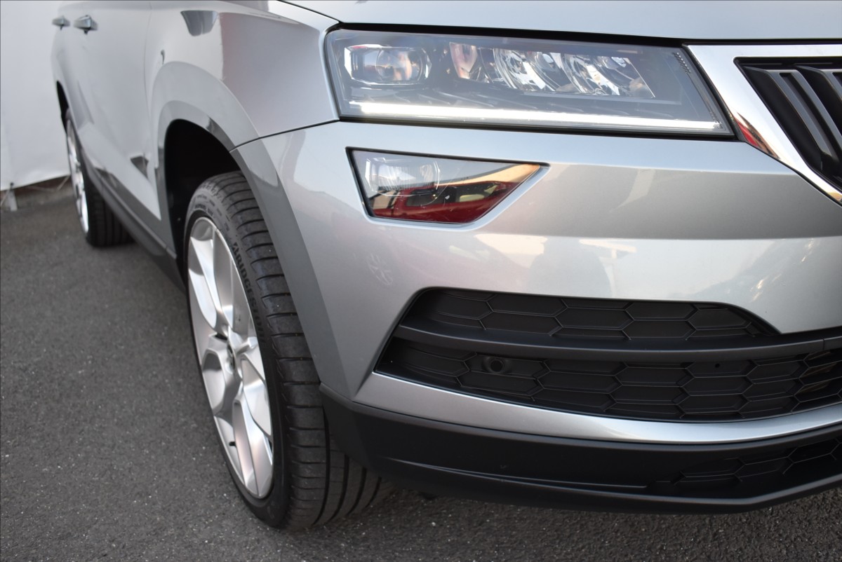 Škoda Karoq 1,5 TSi  110kW Style Columbus Kamera - 2