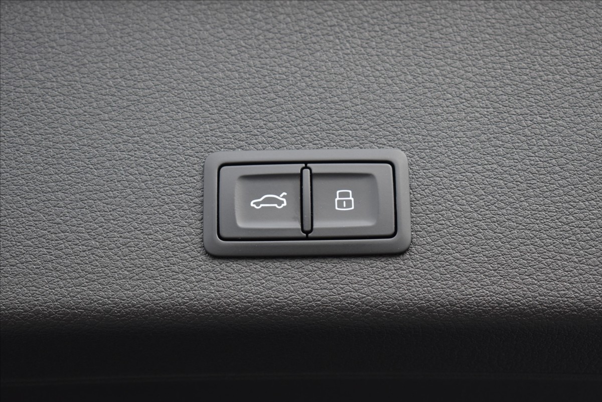 Audi e-tron S  370 Quattro Digital LED - 12