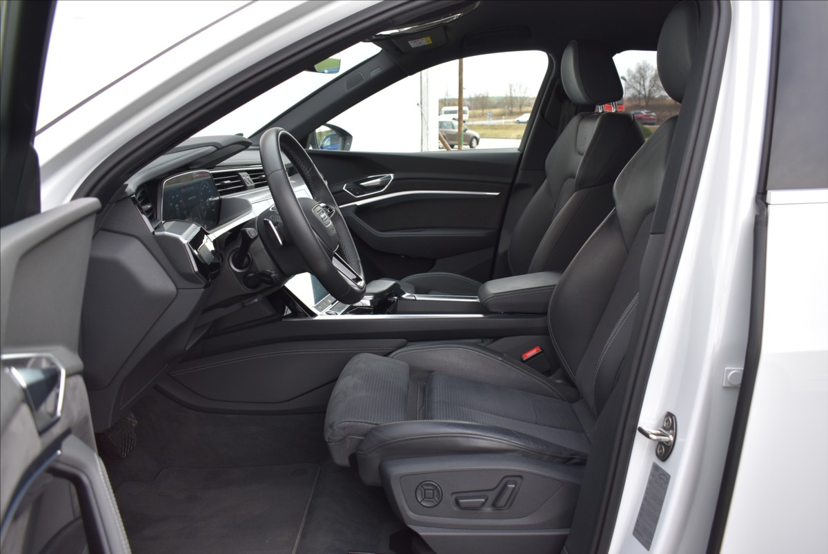 Audi e-tron S  370 Quattro Digital LED - 19