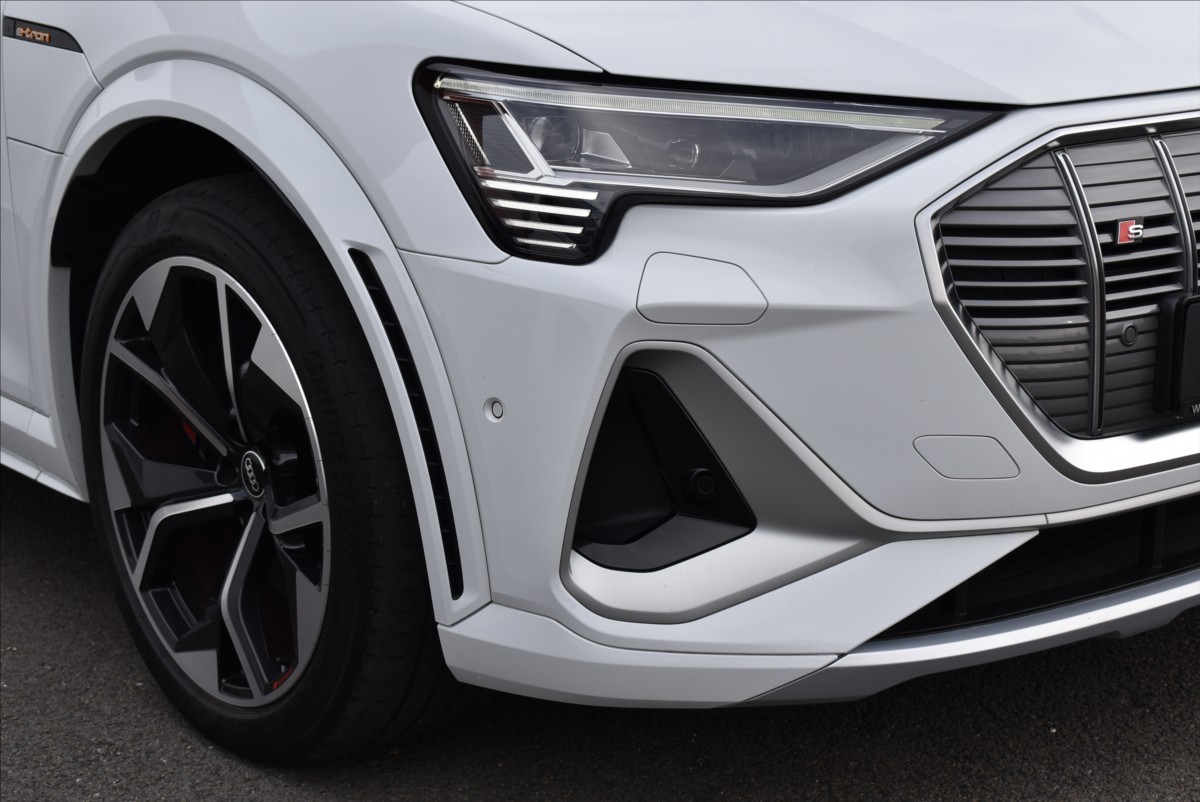 Audi e-tron S  370 Quattro Digital LED - 2