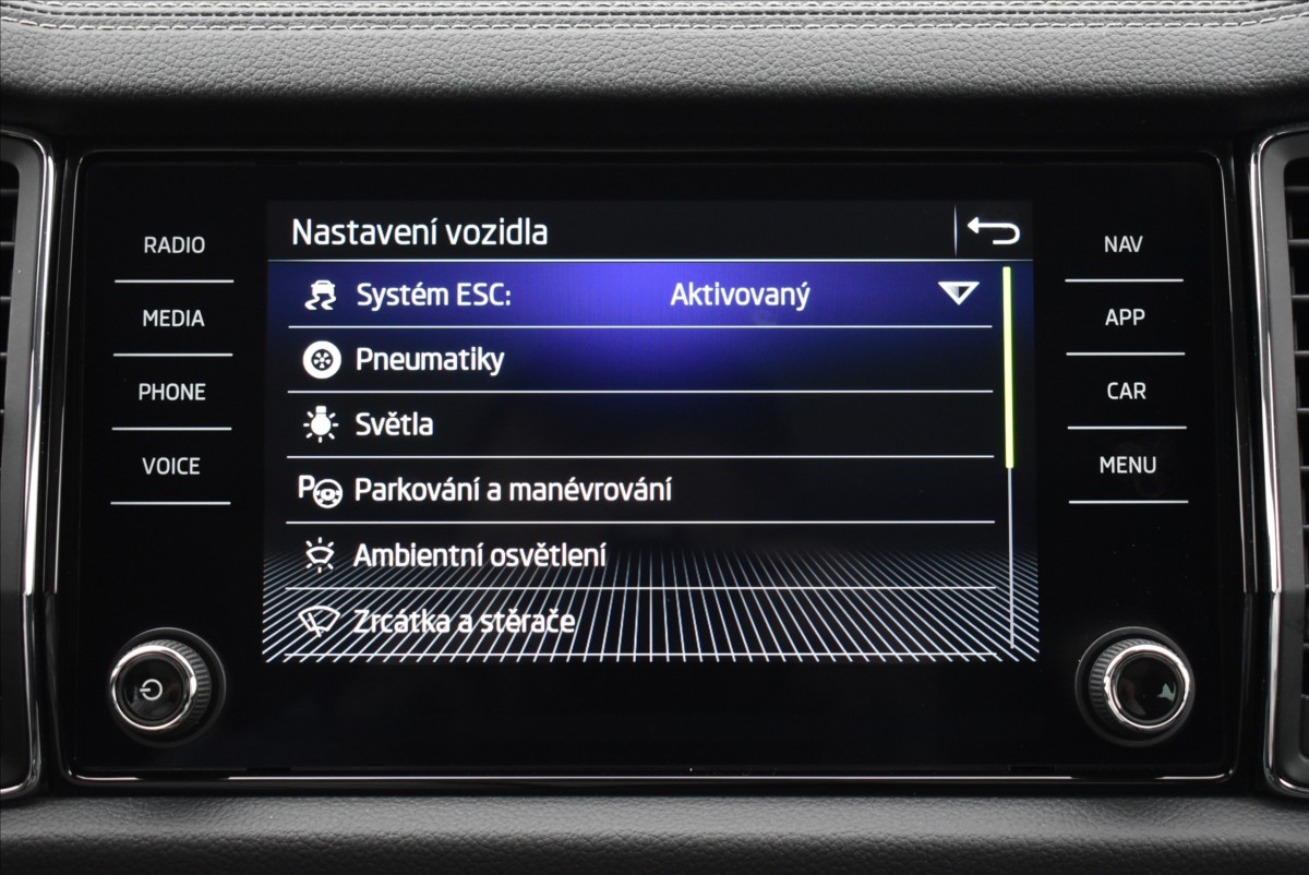 Škoda Kodiaq 2,0 TDi  DSG 4x4 L&K Virtual Assist - 34