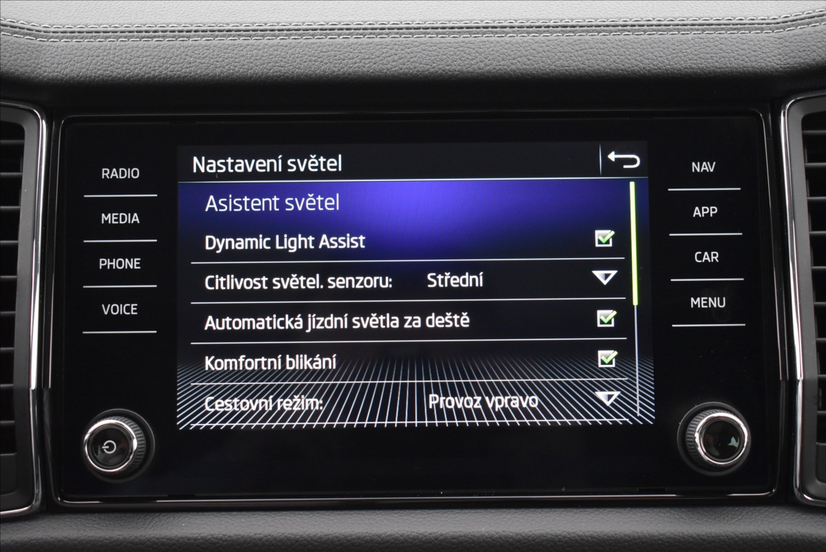 Škoda Kodiaq 2,0 TDi  DSG 4x4 L&K Virtual Assist - 35